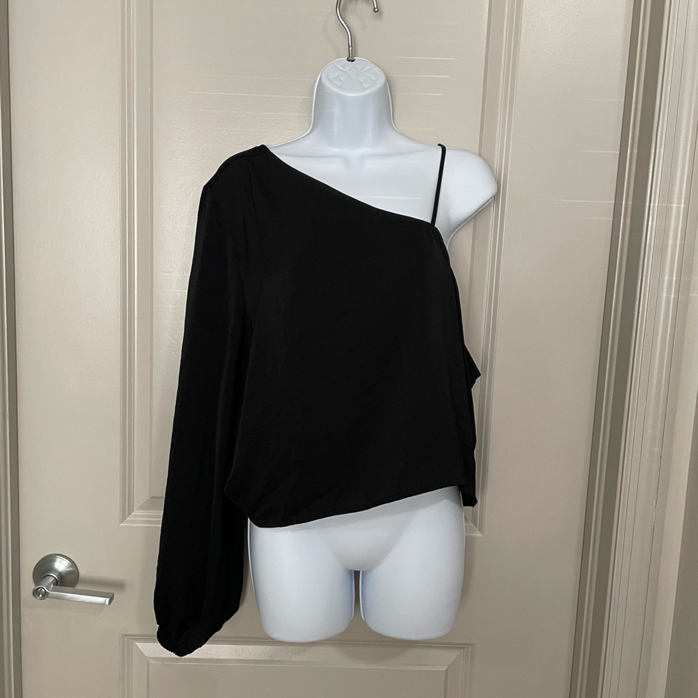 Melrose and Market Elegant Black Gathered Top